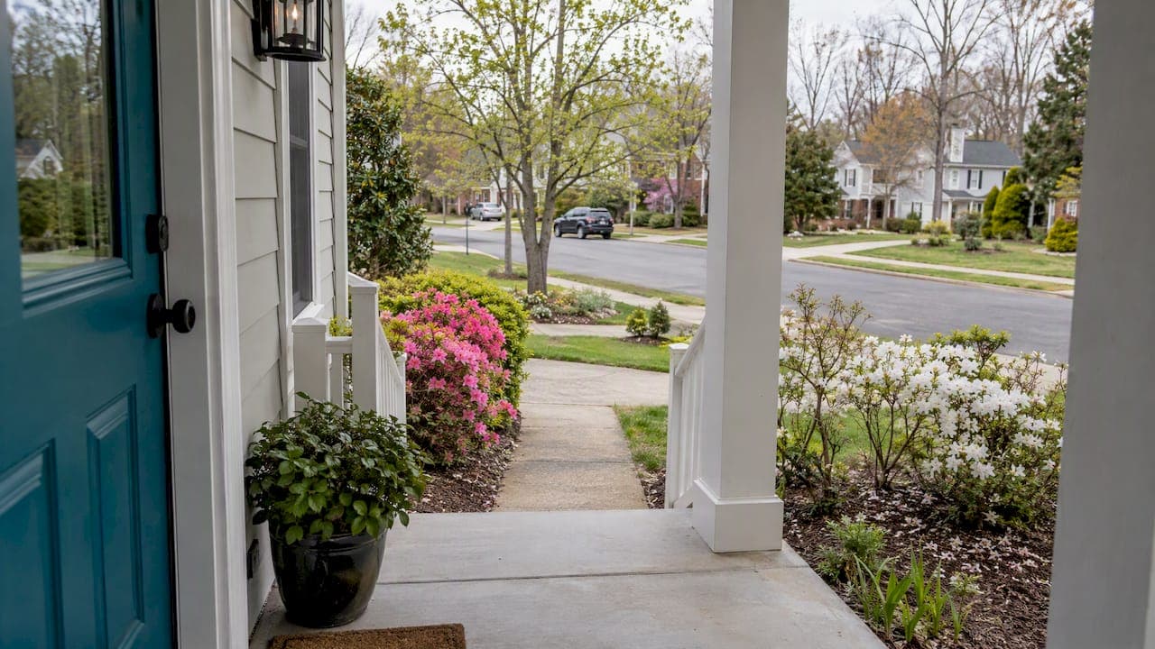 Best Time to Sell in Virginia: Mid April Through June, Region & Prep Plan